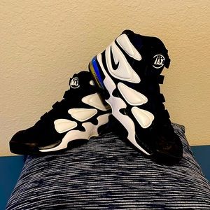 Nike Mens Air Max 2 Uptempo 94
Mens sz 12.5